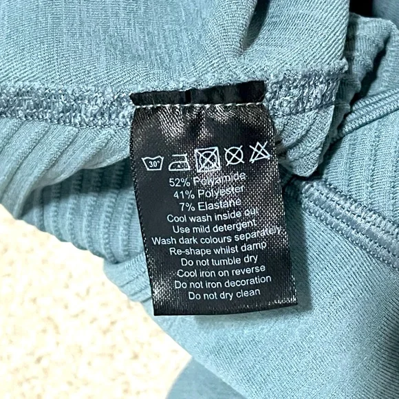 Alphalete Revival Crop - Picture 6 of 7